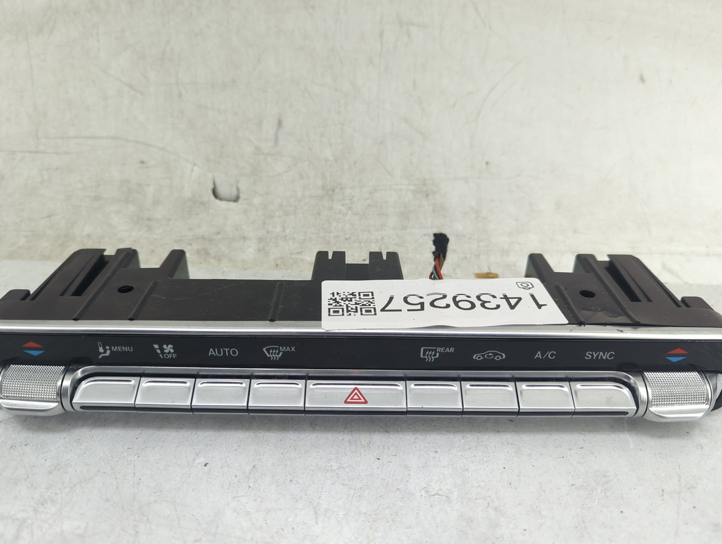 2021 Mercedes-Benz A-Class Climate Control Module Temperature AC/Heater Replacement P/N:A2479056803 Fits OEM Used Auto Parts