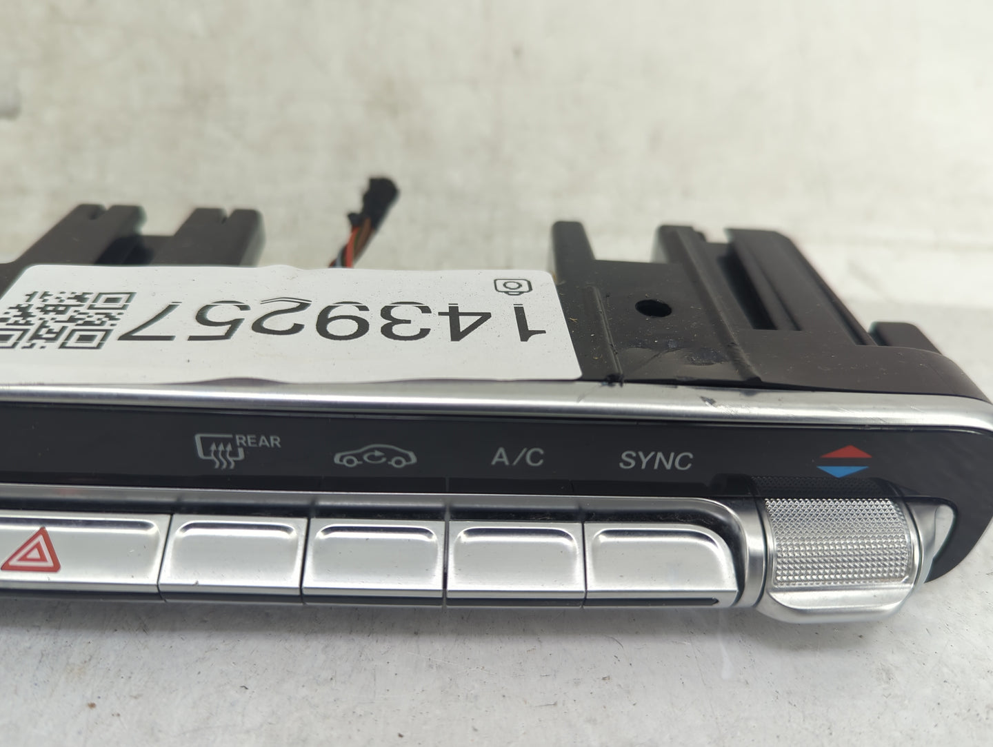 2021 Mercedes-Benz A-Class Climate Control Module Temperature AC/Heater Replacement P/N:A2479056803 Fits OEM Used Auto Parts