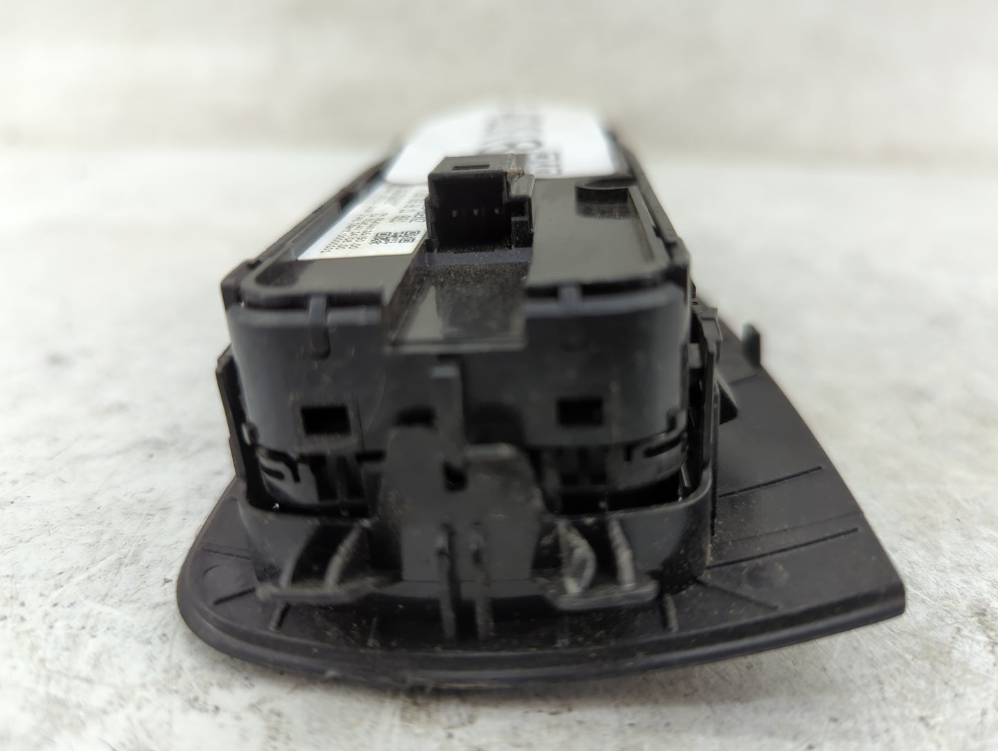 2021 Mercedes-Benz C-Class Master Power Window Switch Replacement Driver Side Left P/N:A2059056811 1AD-SA01109 Fits OEM Used