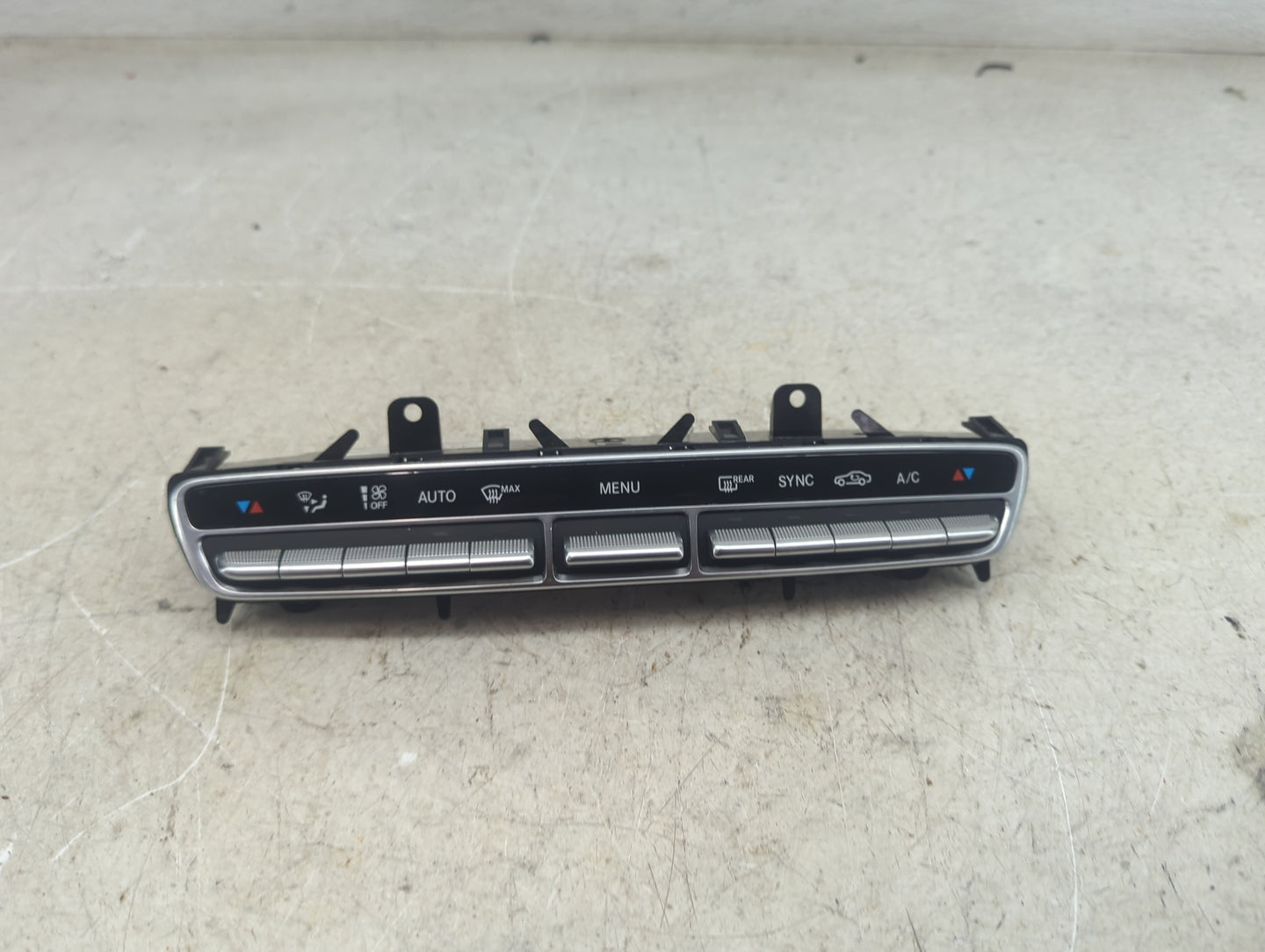 2021 Mercedes-Benz C-Class Climate Control Module Temperature AC/Heater Replacement P/N:A 205 905 42 15 A2C160017010 Fits OE
