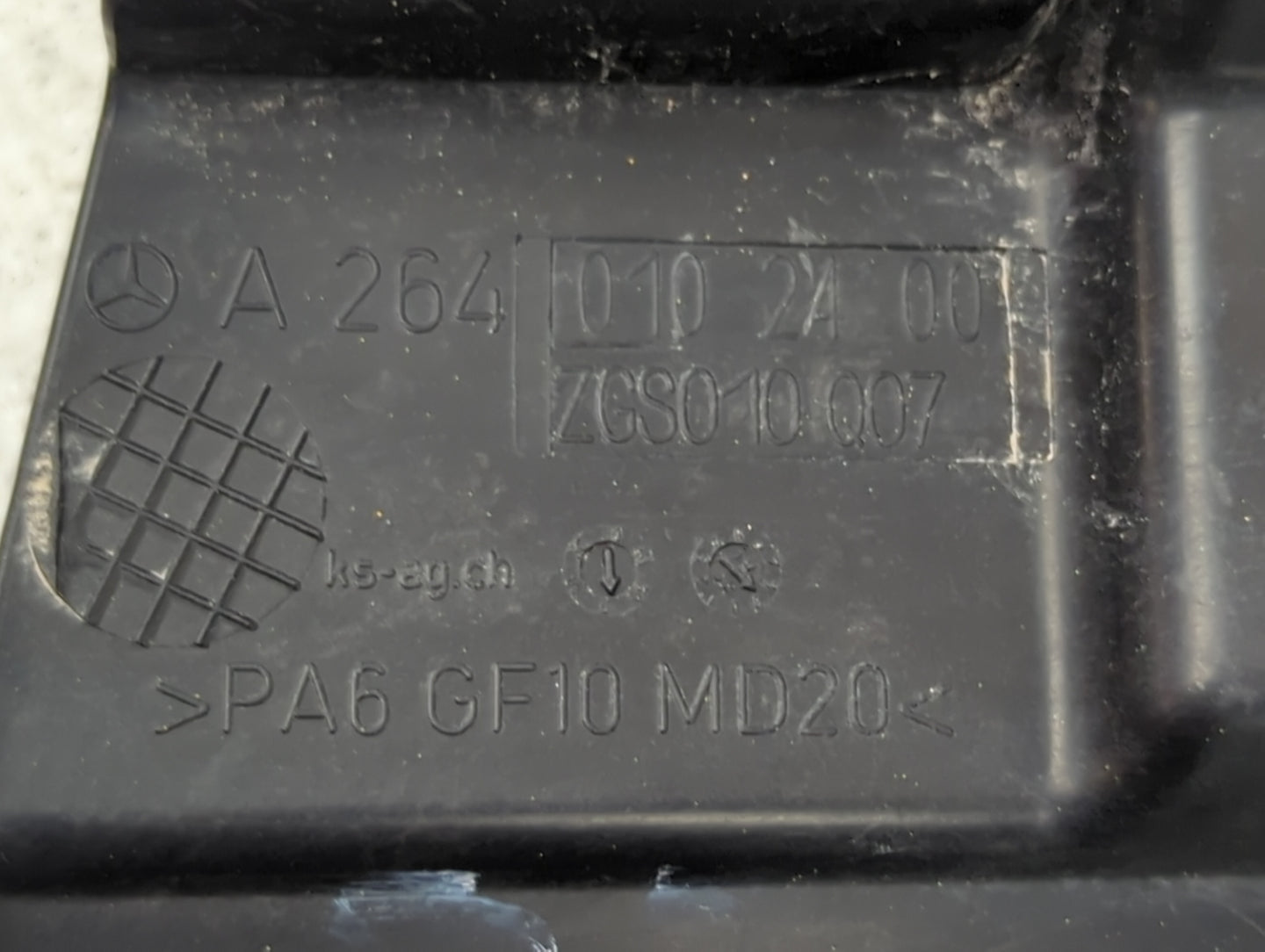 2021 Mercedes-benz C300 Engine Cover - Oemusedautoparts1.com