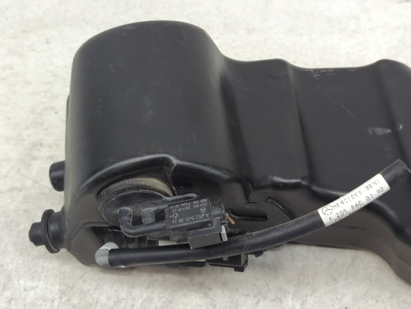 2015 Mercedes-benz C300 Windshield Washer Fluid Reservoir Bottle Oem - Oemusedautoparts1.com