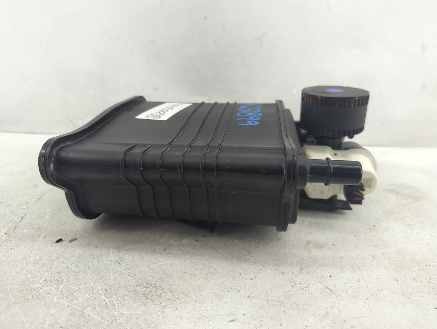 2021 Mercedes-benz C300 Fuel Vapor Charcoal Canister 1410592 - Oemusedautoparts1.com