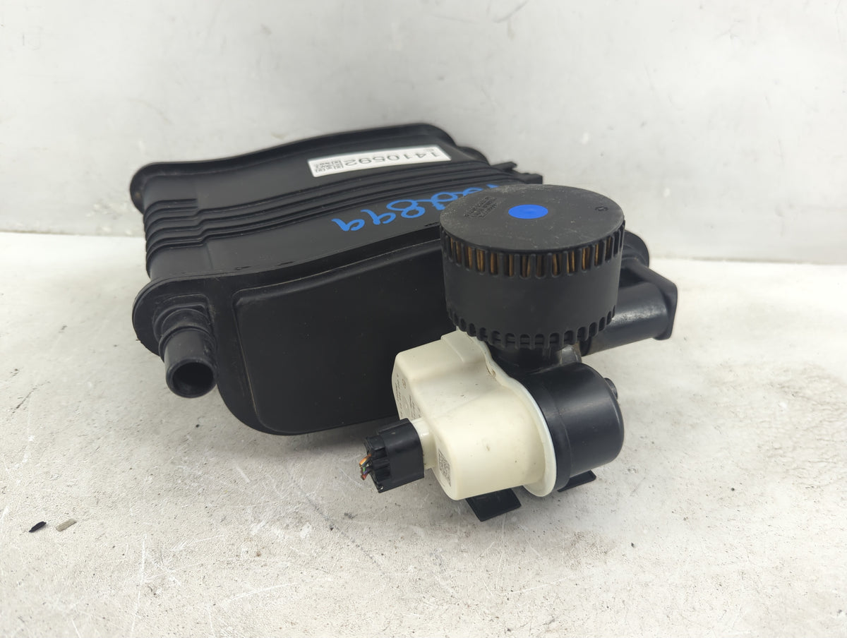 2021 Mercedes-benz C300 Fuel Vapor Charcoal Canister 1410592 - Oemusedautoparts1.com