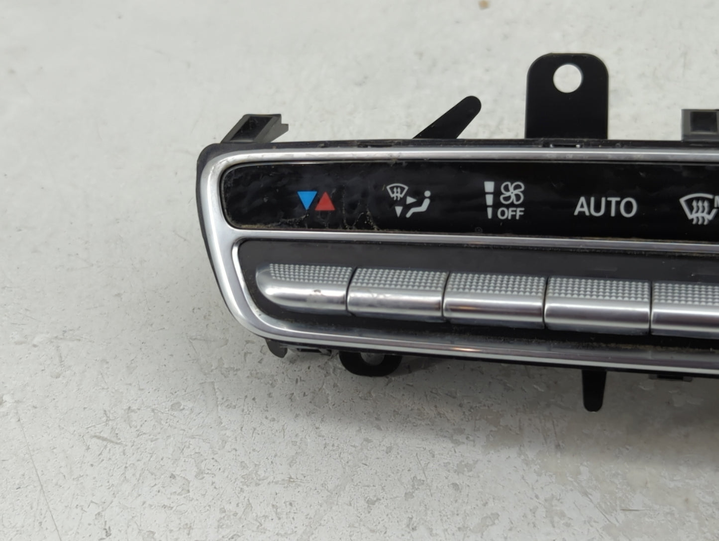 2021 Mercedes-Benz C300 Climate Control Module Temperature AC/Heater Replacement P/N:A 205 905 42 15 Fits Fits 2020 2022 OEM