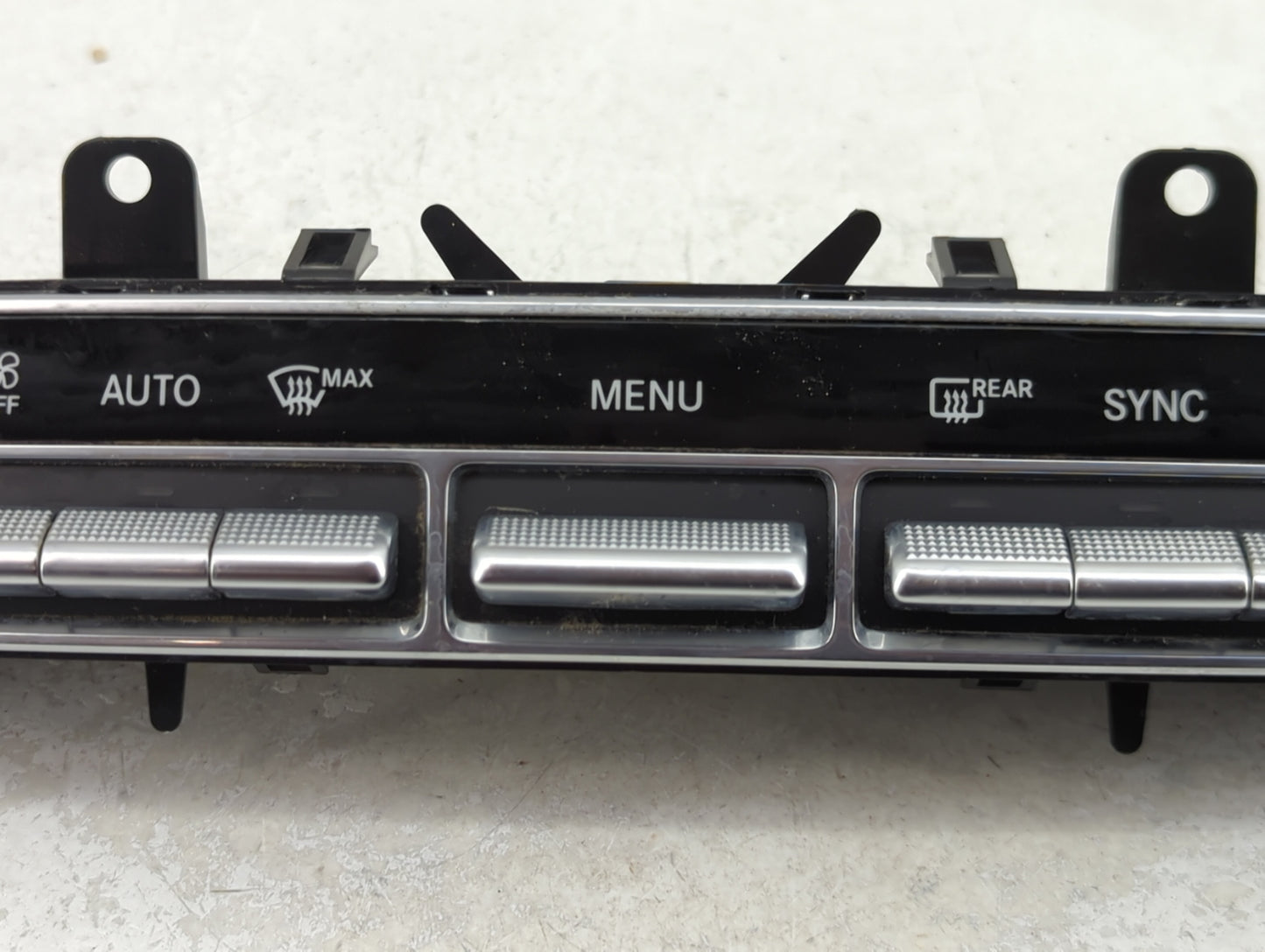 2021 Mercedes-Benz C300 Climate Control Module Temperature AC/Heater Replacement P/N:A 205 905 42 15 Fits Fits 2020 2022 OEM