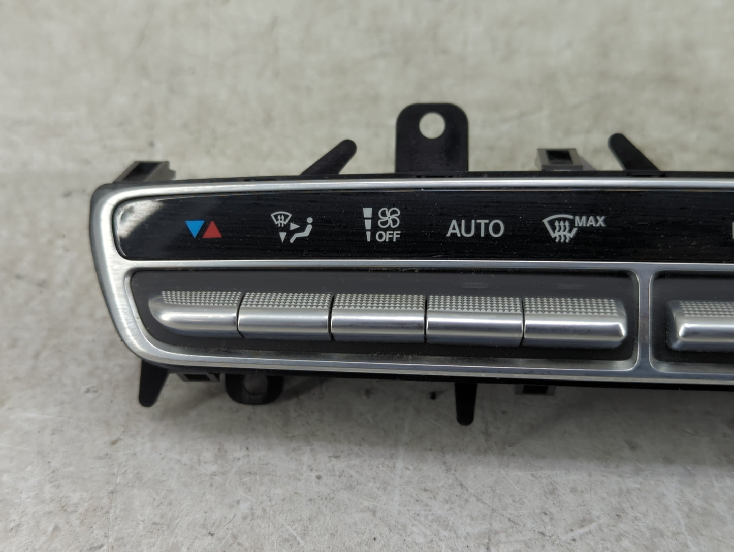 2021 Mercedes-Benz C300 Climate Control Module Temperature AC/Heater Replacement P/N:A 205 905 42 15 Fits Fits 2020 2022 OEM