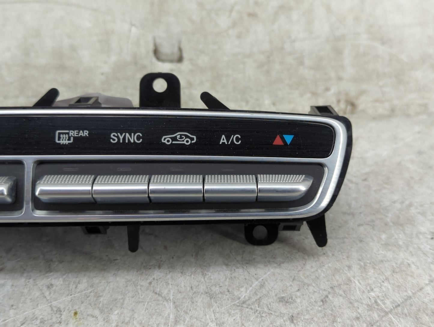 2021 Mercedes-Benz C300 Climate Control Module Temperature AC/Heater Replacement P/N:A 205 905 42 15 Fits Fits 2020 2022 OEM