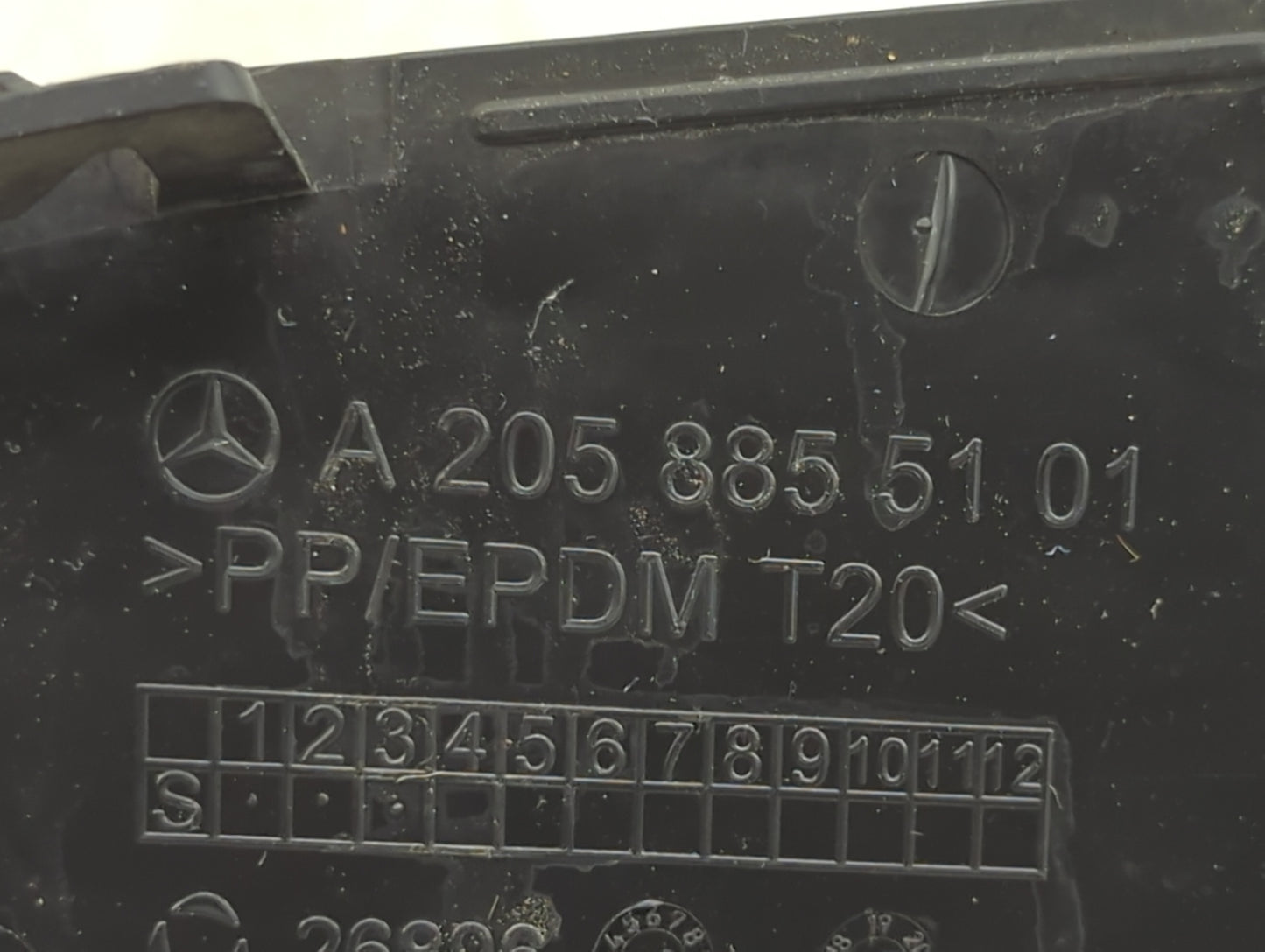 2019-2022 Mercedes-benz C300 Front Grille Bumper Not Included - Oemusedautoparts1.com