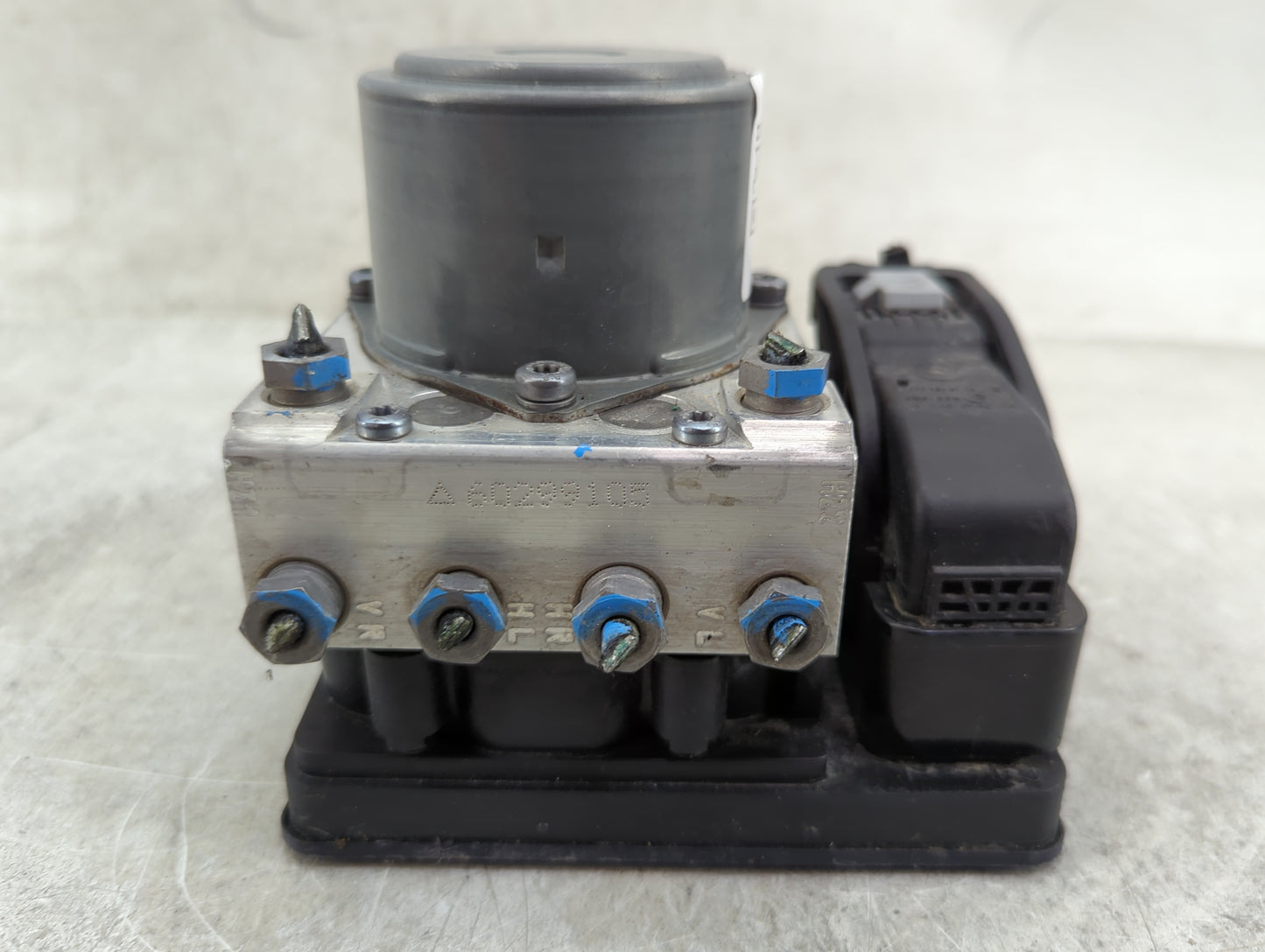 2018-2021 Mercedes-Benz C300 ABS Pump Control Module Replacement P/N:A 205 900 08 49 Fits Fits 2018 2019 2020 2021 2022 OEM 