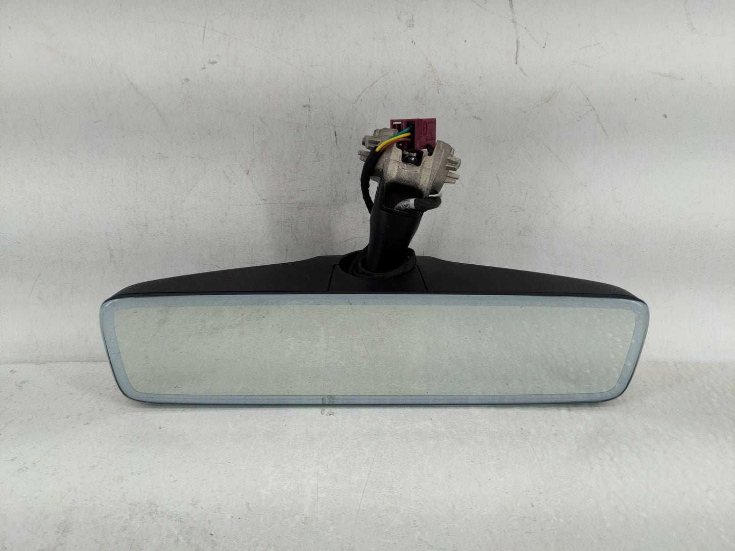 2020-2021 Mercedes-Benz Cla250 Interior Rear View Mirror Replacement OEM P/N:E11048672 Fits Fits 2020 2021 OEM Used Auto Par