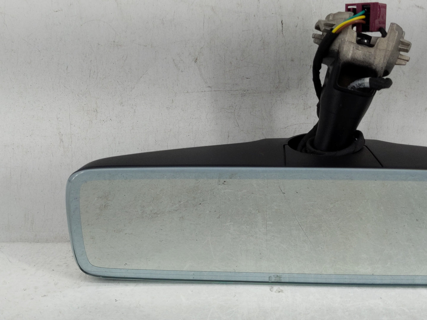 2020-2021 Mercedes-Benz Cla250 Interior Rear View Mirror Replacement OEM P/N:E11048672 Fits Fits 2020 2021 OEM Used Auto Par