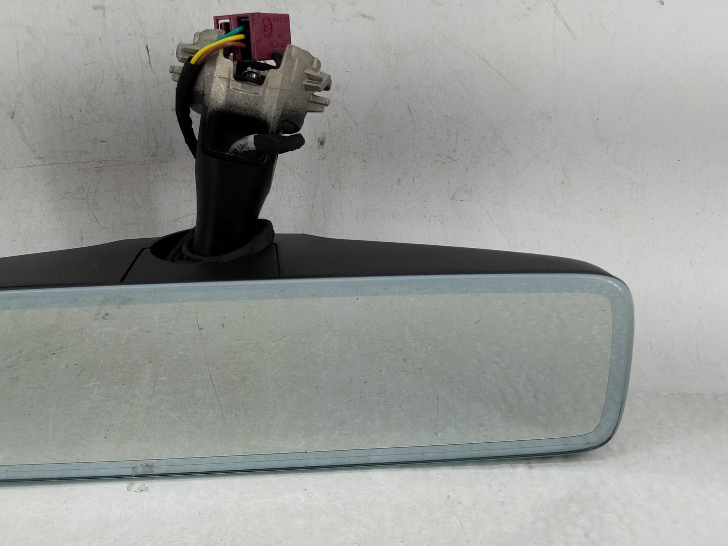 2020-2021 Mercedes-Benz Cla250 Interior Rear View Mirror Replacement OEM P/N:E11048672 Fits Fits 2020 2021 OEM Used Auto Par