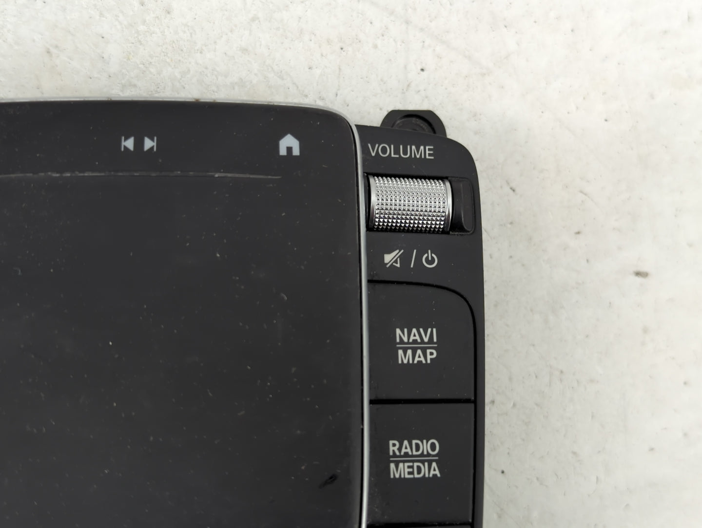 2021 Mercedes-Benz Cla250 Radio AM FM Cd Player Receiver Replacement P/N:A2479003803 A2479014102, A2479023501 Fits OEM Used 
