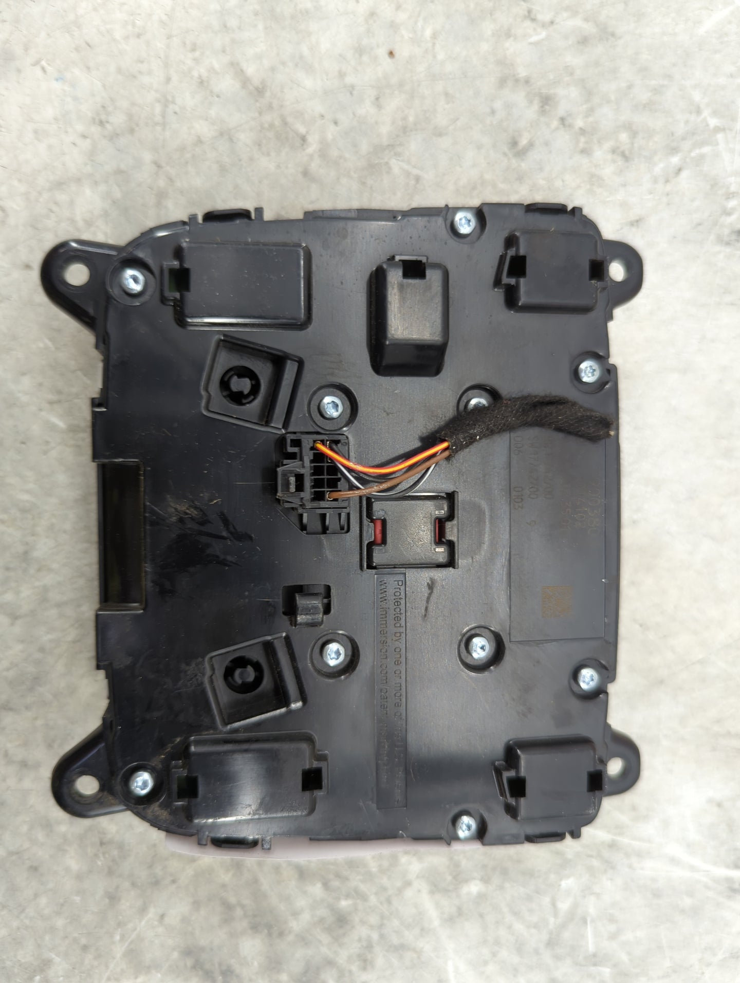 2021 Mercedes-benz Gla250 Multifunction Control Module - Oemusedautoparts1.com