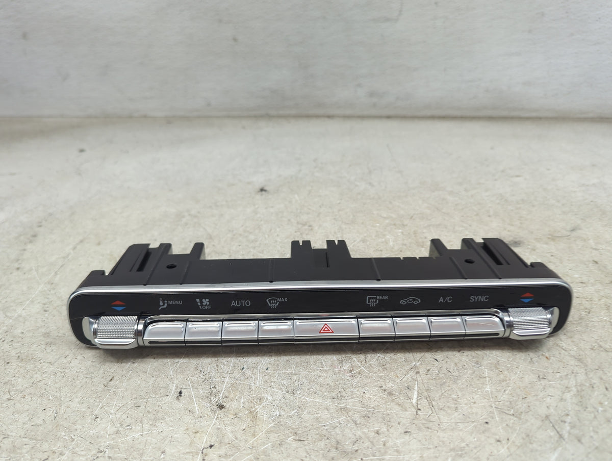 2021 Mercedes-Benz Gla250 Climate Control Module Temperature AC/Heater Replacement P/N:A2479056803 Fits Fits 2020 OEM Used A
