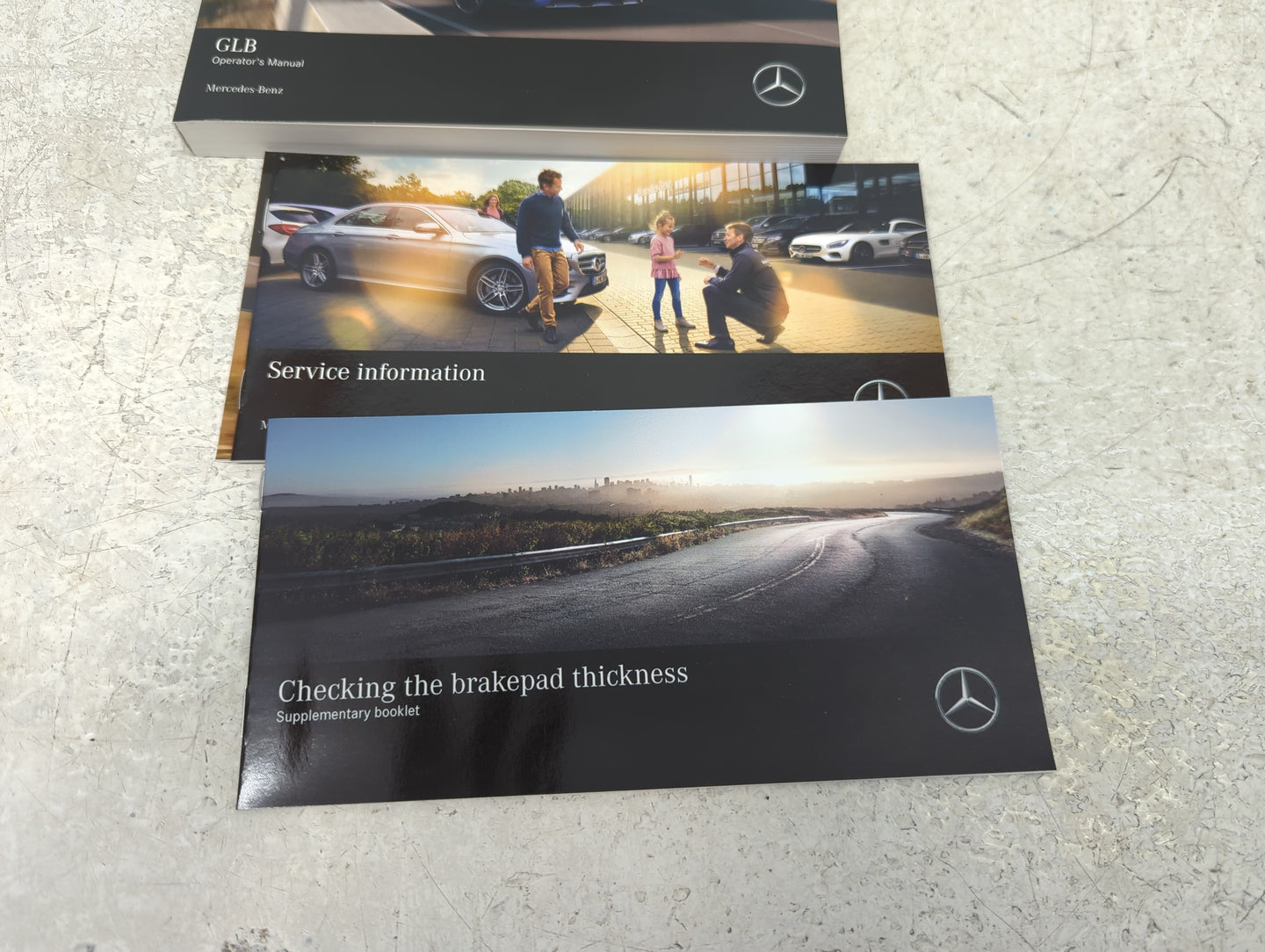 2021 Mercedes-Benz Glb250 Owners Manual Book Guide P/N:2475843106 OEM Used Auto Parts - Oemusedautoparts1.com
