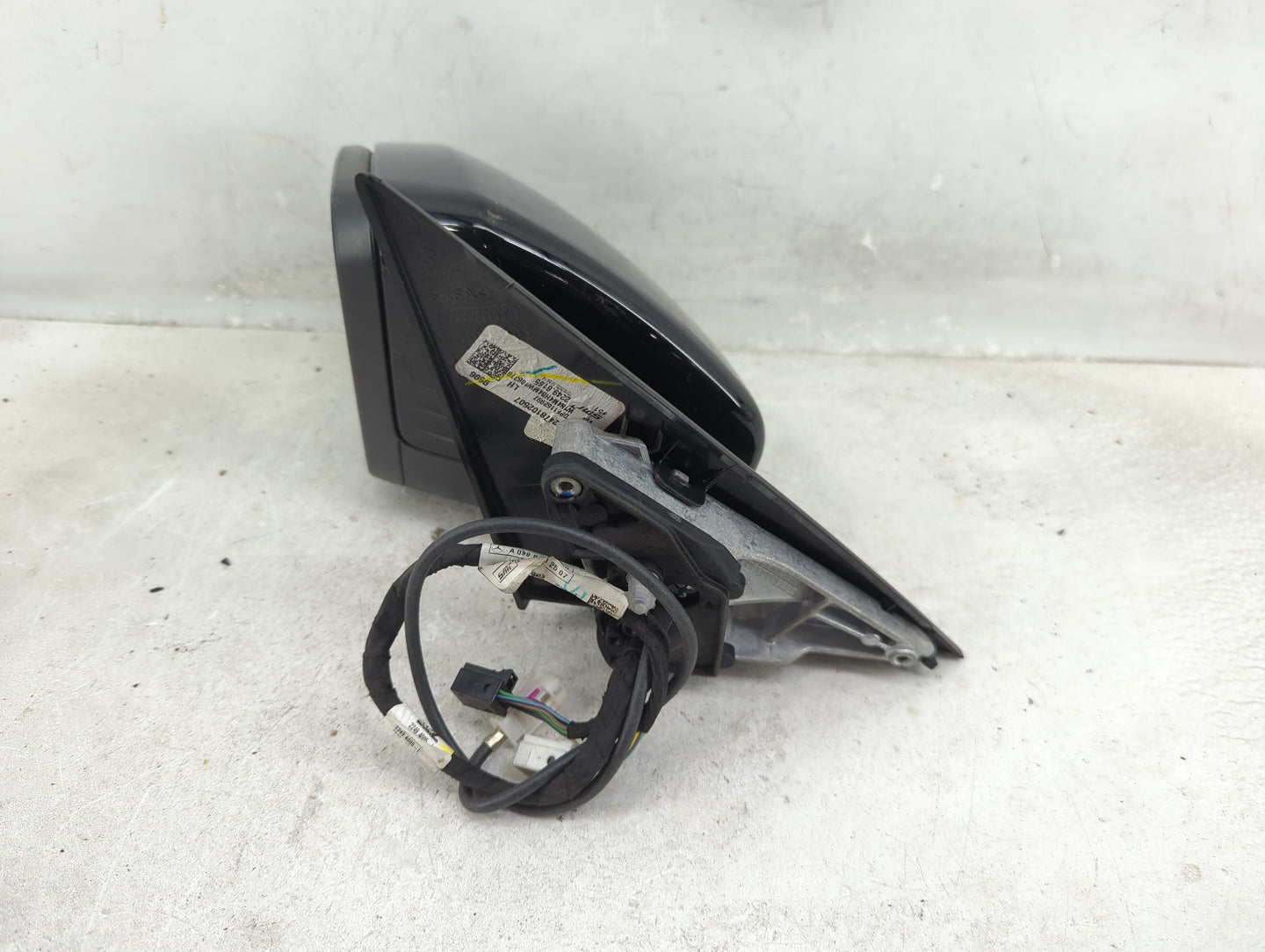 2021 Mercedes-Benz Glb250 Driver Side View Mirror - Left Door Mirror OEM Used - Oemusedautoparts1.com