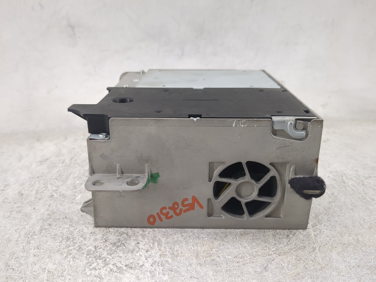 2021 Mercedes-Benz Glb250 Radio AM FM Cd Player Receiver Replacement P/N:A2479006915 A1779013703, 6436A-NTG6NEM Fits OEM Use
