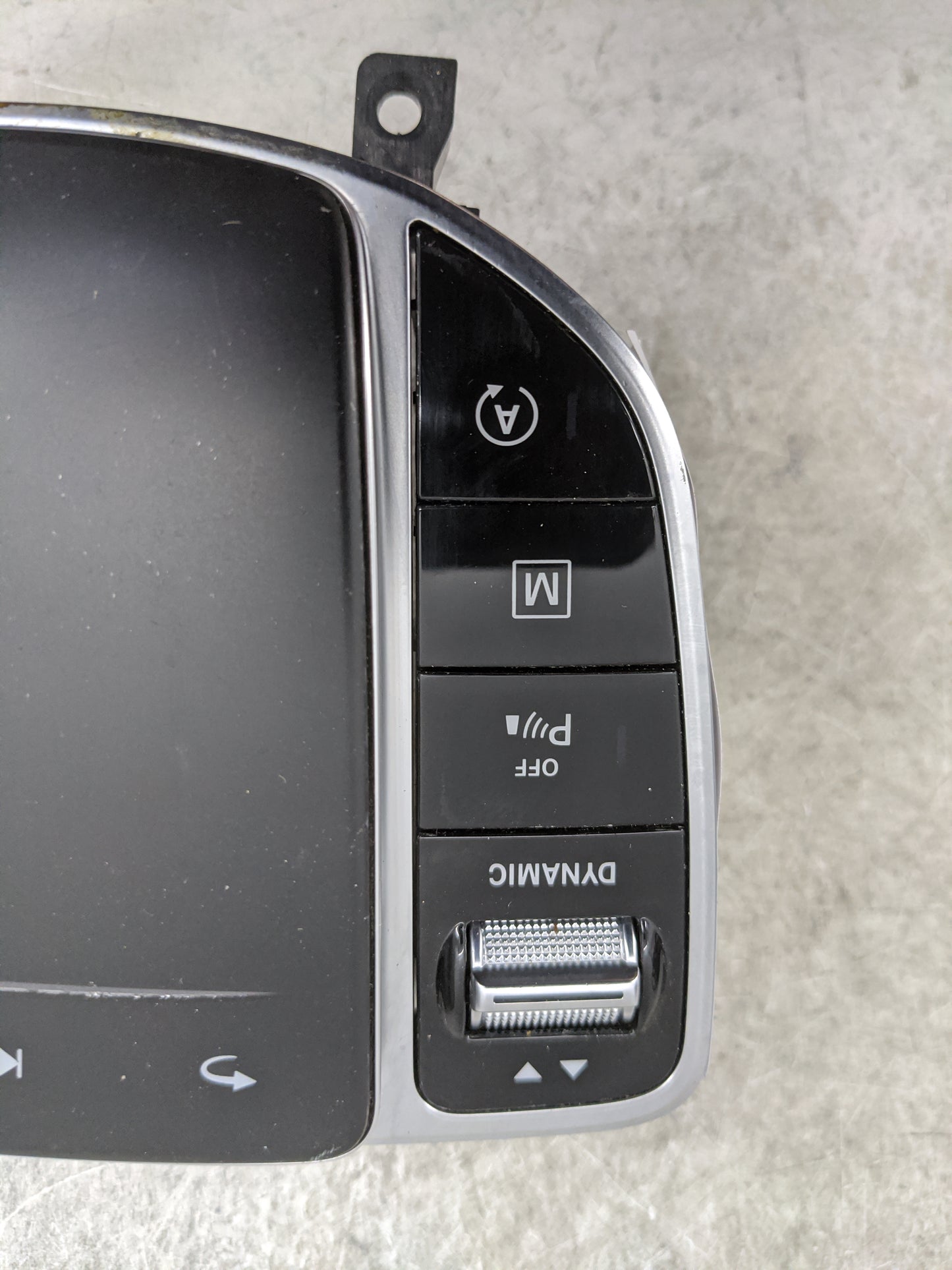 2021 Mercedes-Benz Glc-Class Radio AM FM Cd Player Receiver Replacement P/N:A2539002407 A2539019001, A2539055203, A253905560