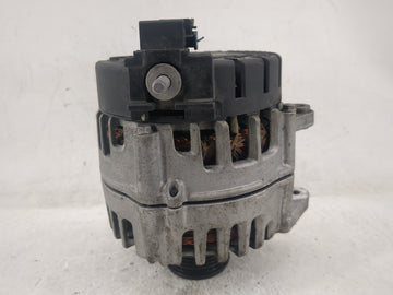2021 Mercedes-Benz Glc250 Alternator Replacement Generator Charging Assembly Engine OEM P/N:2711389 C EG20U017 Fits OEM Used