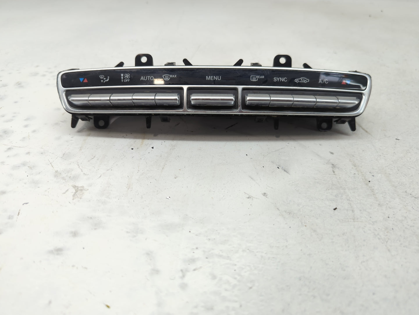 2020-2022 Mercedes-Benz Glc300 Climate Control Module Temperature AC/Heater Replacement P/N:A 205 904 42 15 Fits OEM Used Au