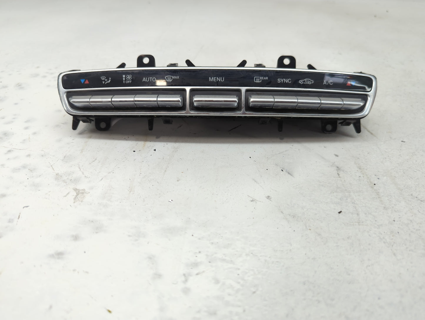 2020-2022 Mercedes-Benz Glc300 Climate Control Module Temperature AC/Heater Replacement P/N:A 205 904 42 15 Fits OEM Used Au