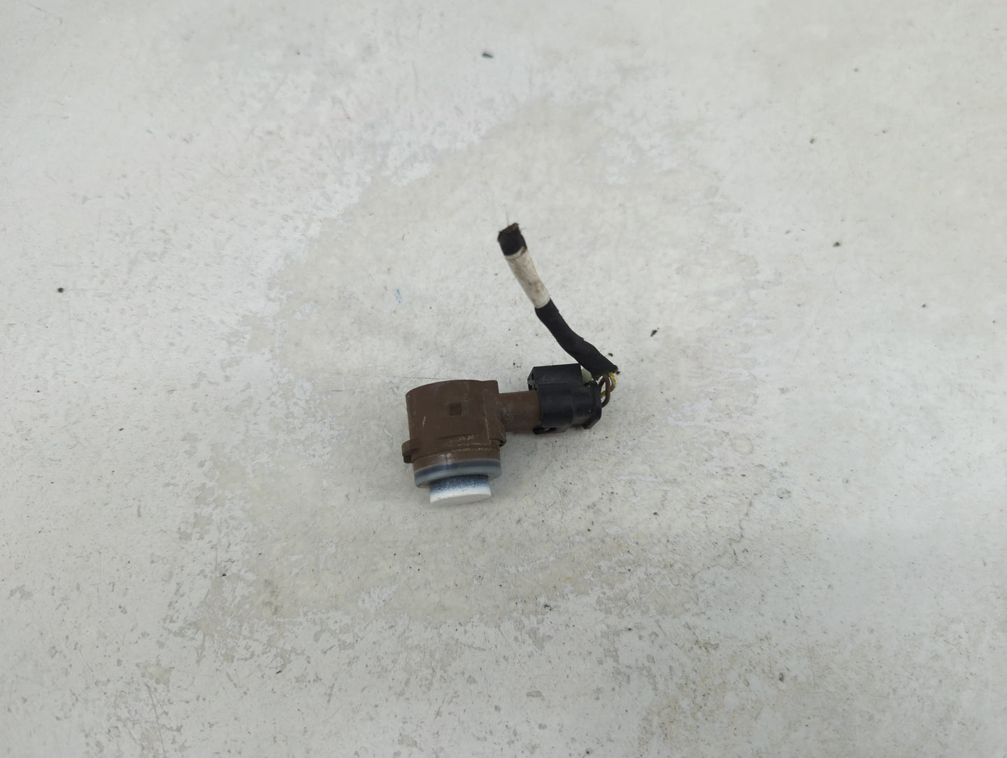 2021 Mercedes-benz Glc300 Front Park Assist Sensor Brown - Oemusedautoparts1.com