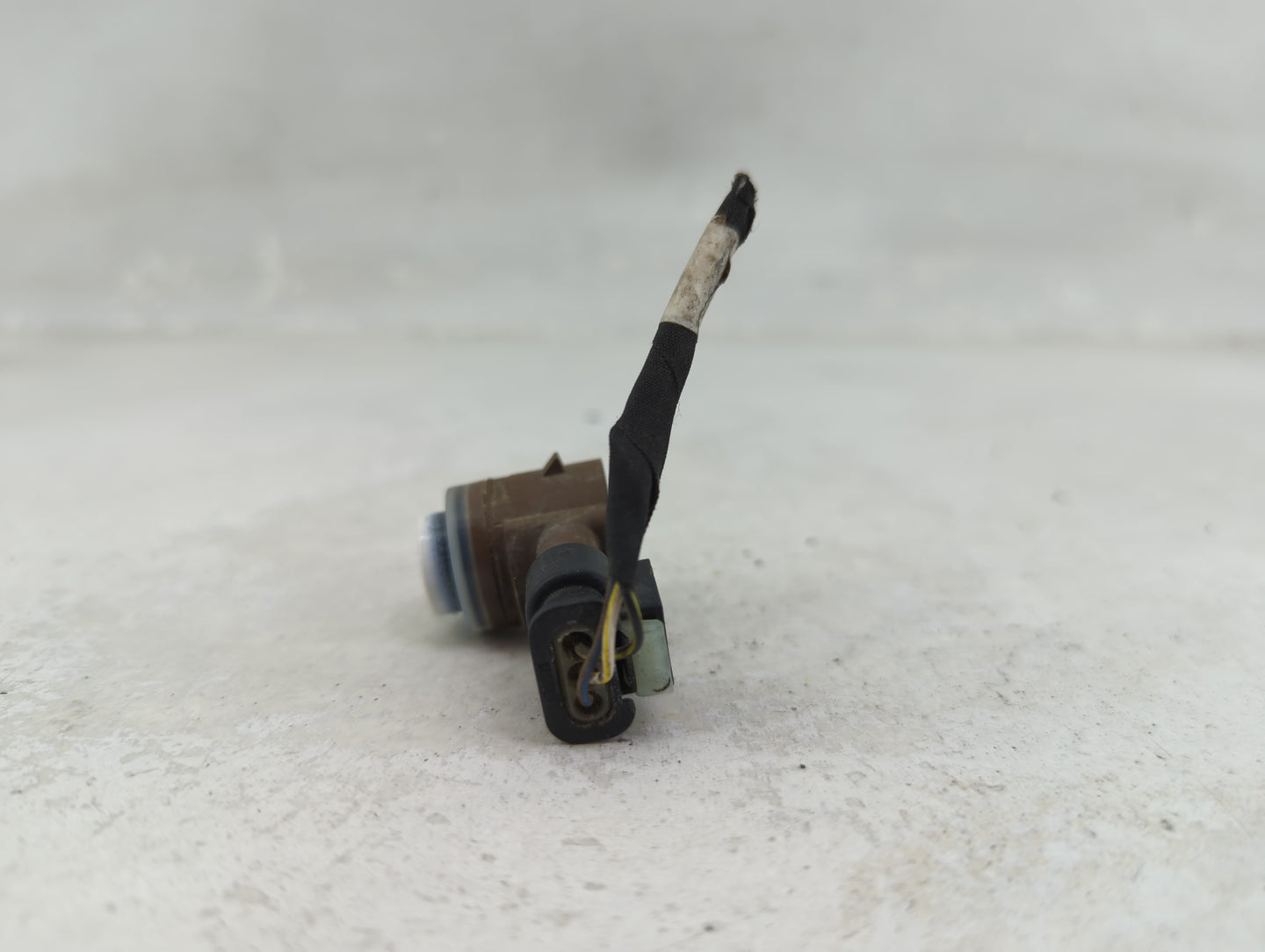 2021 Mercedes-benz Glc300 Front Park Assist Sensor Brown - Oemusedautoparts1.com