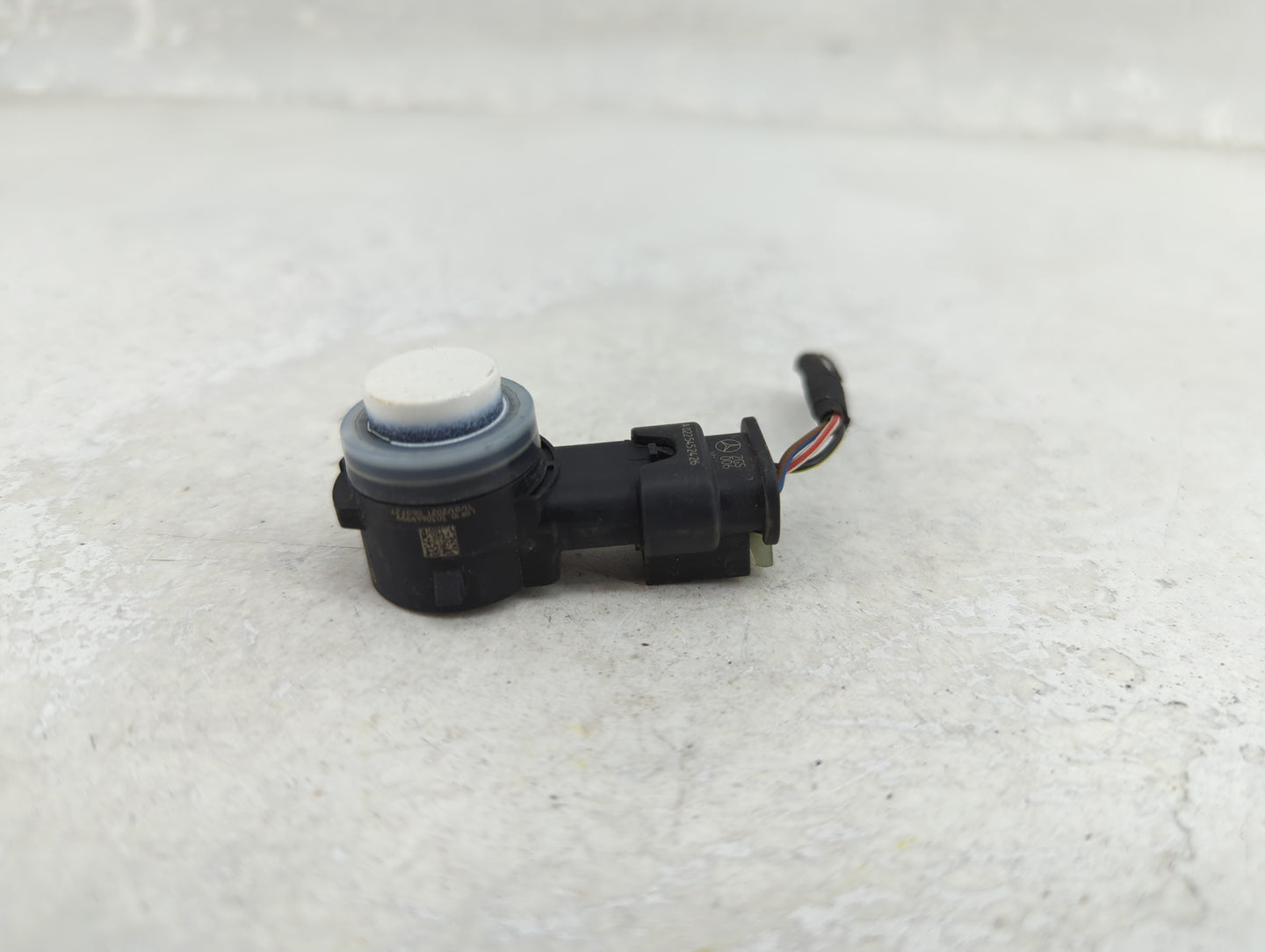 2021 Mercedes-benz Glc300 Front Park Assist Sensor White - Oemusedautoparts1.com