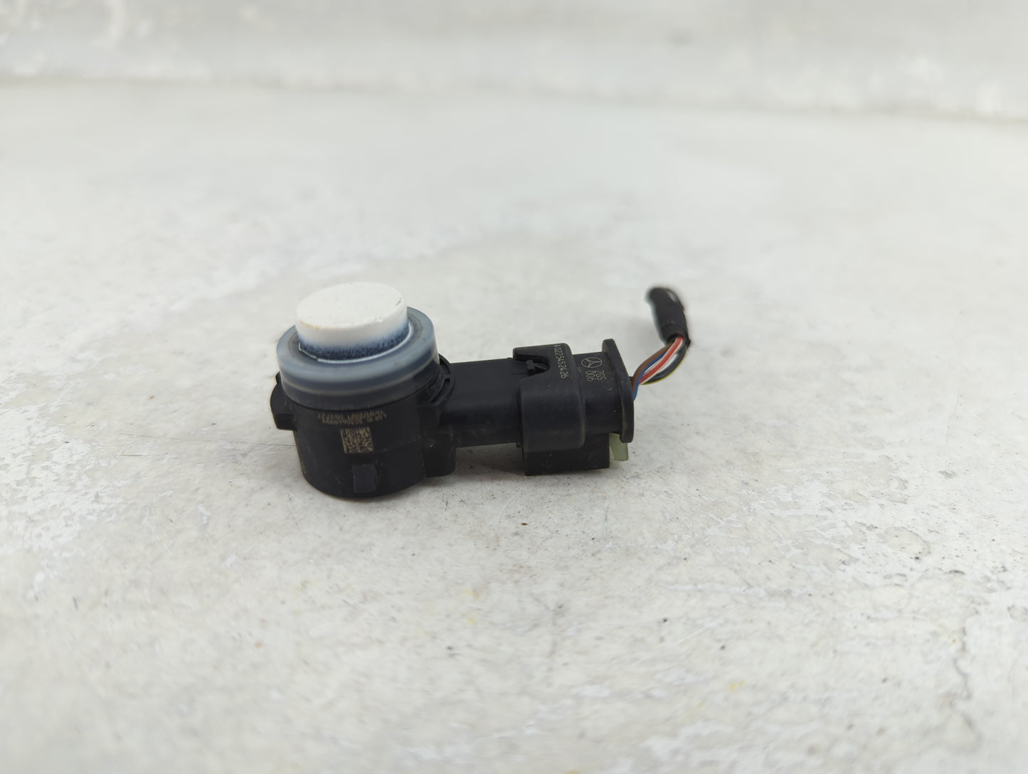 2021 Mercedes-benz Glc300 Front Park Assist Sensor White - Oemusedautoparts1.com