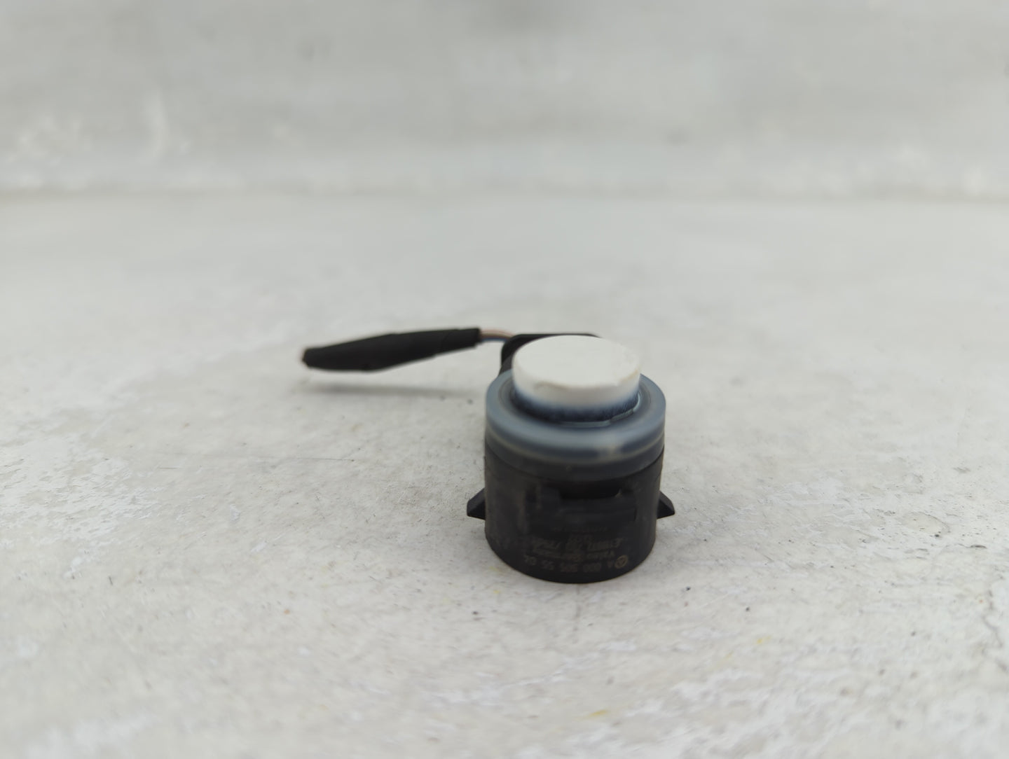 2021 Mercedes-benz Glc300 Front Park Assist Sensor White - Oemusedautoparts1.com