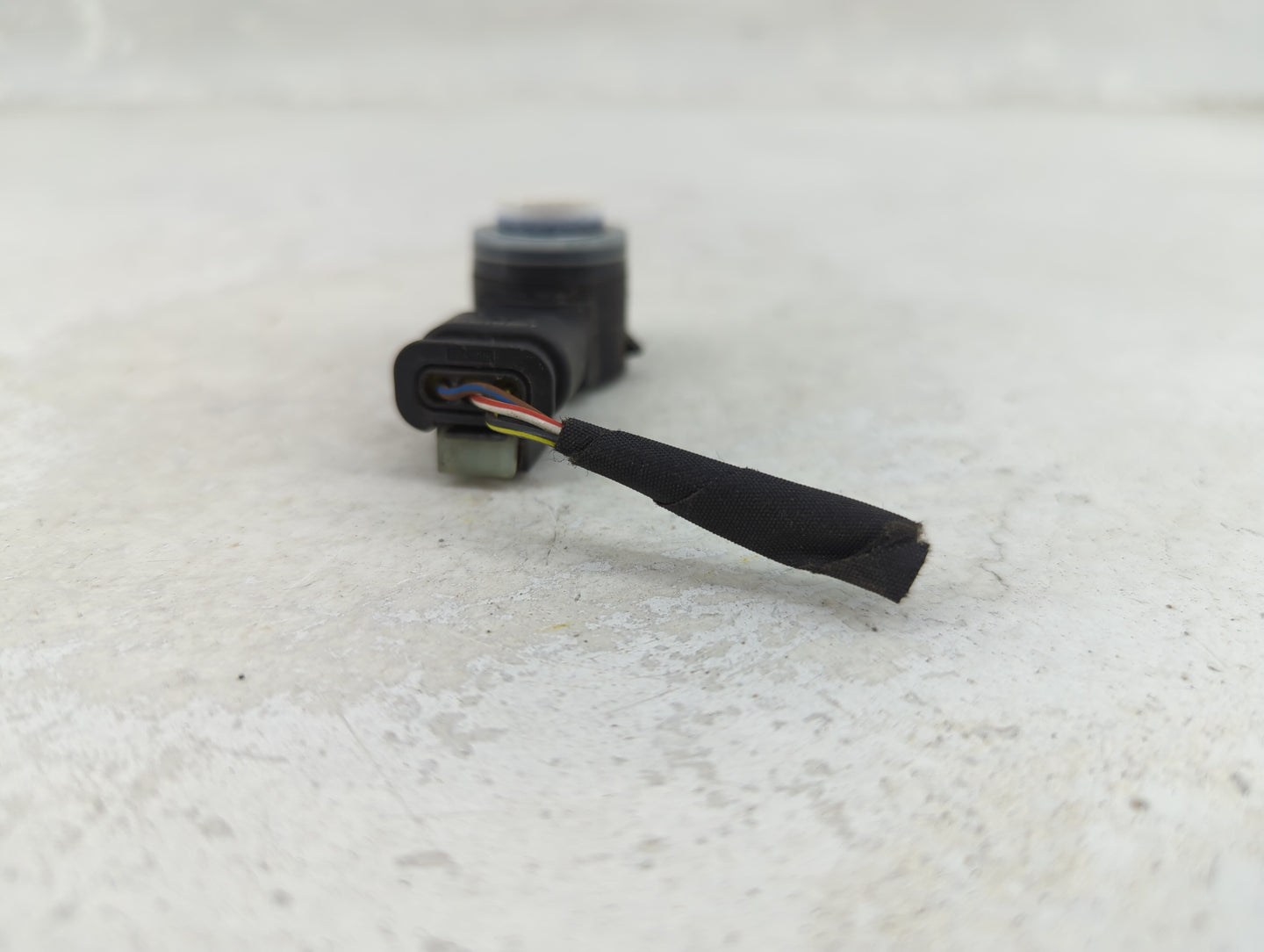 2021 Mercedes-benz Glc300 Front Park Assist Sensor White - Oemusedautoparts1.com