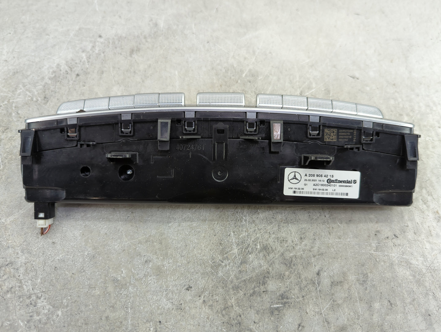 2020-2022 Mercedes-Benz Glc300 Climate Control Module Temperature AC/Heater Replacement P/N:A 205 905 42 15 Fits OEM Used Au