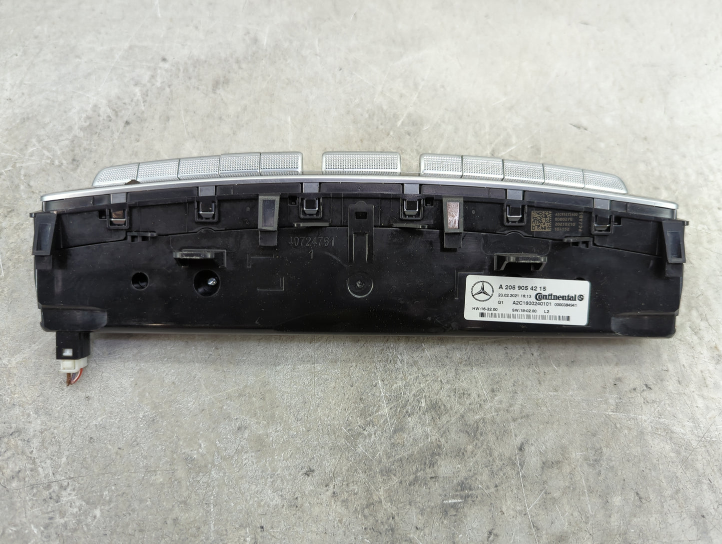 2020-2022 Mercedes-Benz Glc300 Climate Control Module Temperature AC/Heater Replacement P/N:A 205 905 42 15 Fits OEM Used Au