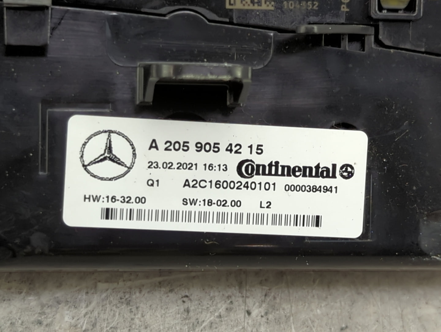 2020-2022 Mercedes-Benz Glc300 Climate Control Module Temperature AC/Heater Replacement P/N:A 205 905 42 15 Fits OEM Used Au