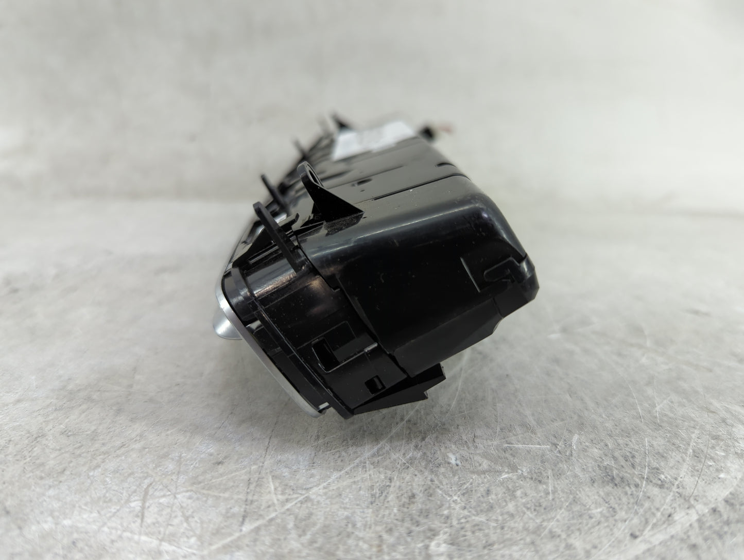 2020-2022 Mercedes-Benz Glc300 Climate Control Module Temperature AC/Heater Replacement P/N:A 205 905 42 15 Fits OEM Used Au