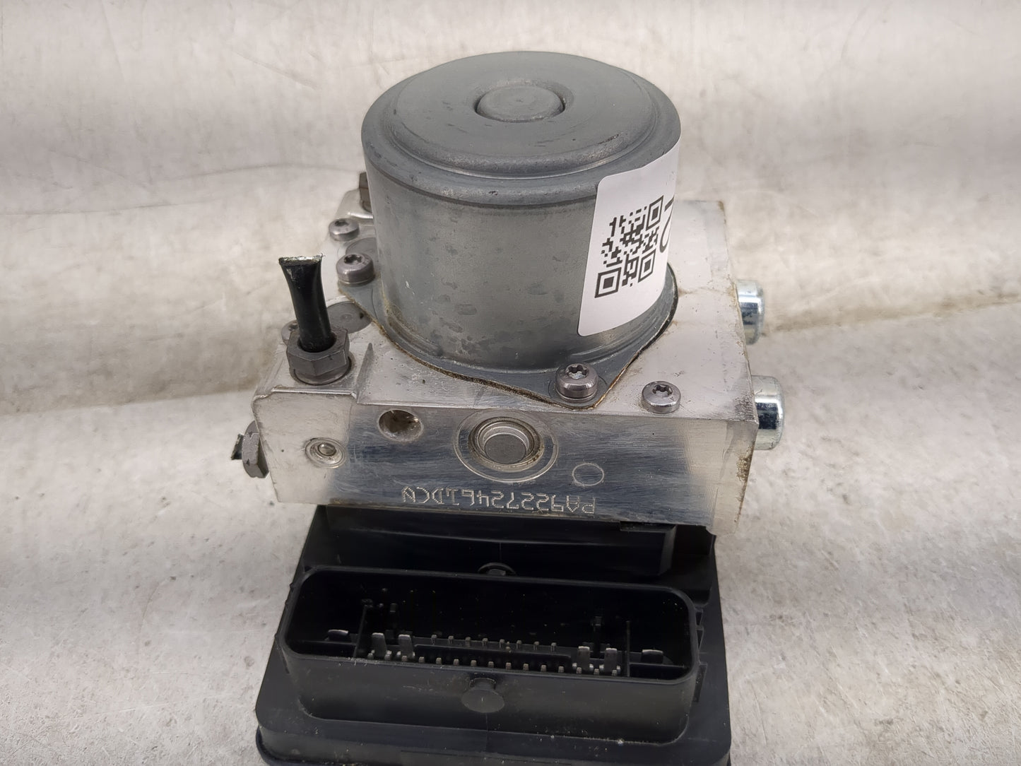 2020-2022 Mercedes-Benz Glc300 ABS Pump Control Module Replacement P/N:A 205 900 72 45 A 205 900 28 49 Fits OEM Used Auto Pa