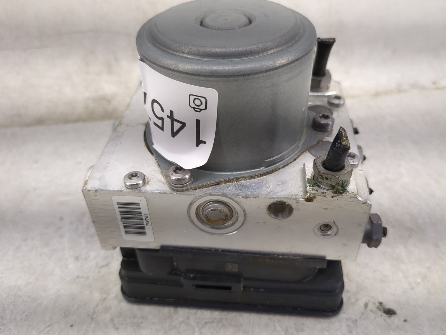 2020-2022 Mercedes-Benz Glc300 ABS Pump Control Module Replacement P/N:A 205 900 72 45 A 205 900 28 49 Fits OEM Used Auto Pa