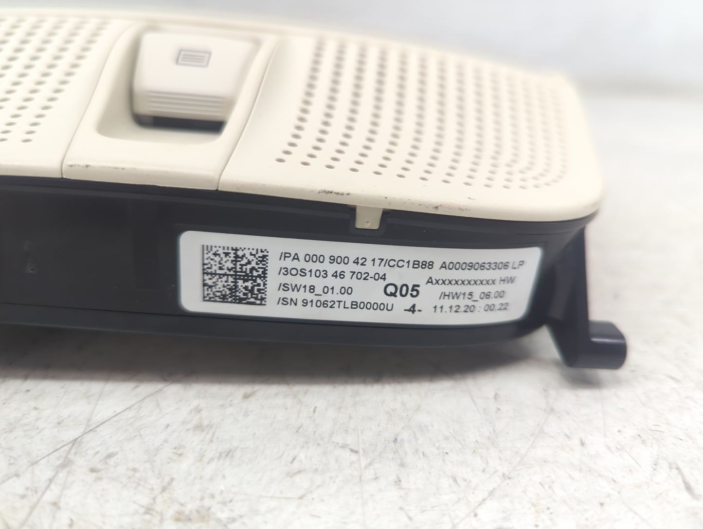 2020-2022 Mercedes-benz Glc300 Overhead Roof Console Beige - Oemusedautoparts1.com