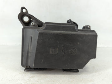 2020-2022 Mercedes-Benz Glc300 Fusebox Fuse Box Panel Relay Module P/N:A 205 540 23 28 Fits Fits 2020 2021 2022 OEM Used Aut