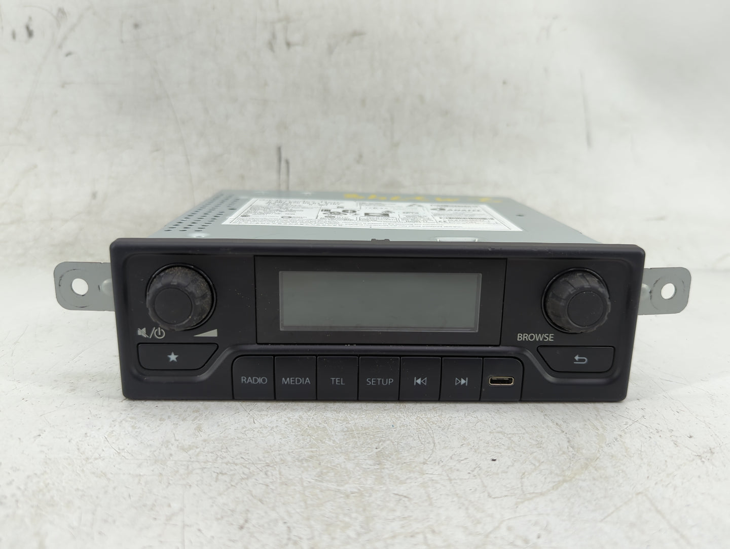 2021 Mercedes-Benz Sprinter 3500 Radio AM FM Cd Player Receiver Replacement P/N:9078200201 Fits OEM Used Auto Parts - Oemuse