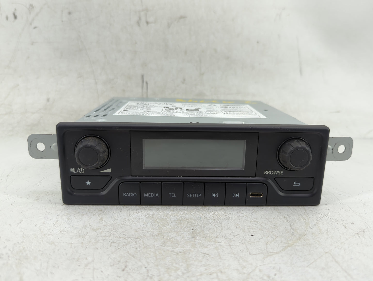 2021 Mercedes-Benz Sprinter 3500 Radio AM FM Cd Player Receiver Replacement P/N:9078200201 Fits OEM Used Auto Parts - Oemuse