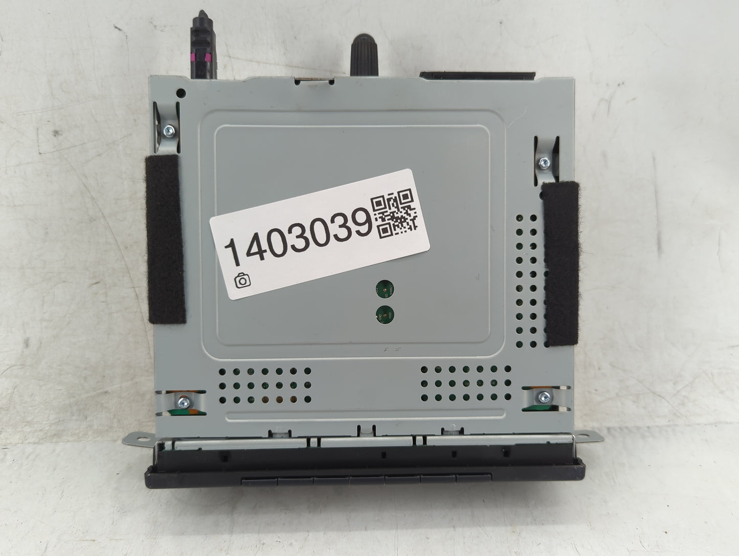 2021 Mercedes-Benz Sprinter 3500 Radio AM FM Cd Player Receiver Replacement P/N:9078200201 Fits OEM Used Auto Parts - Oemuse