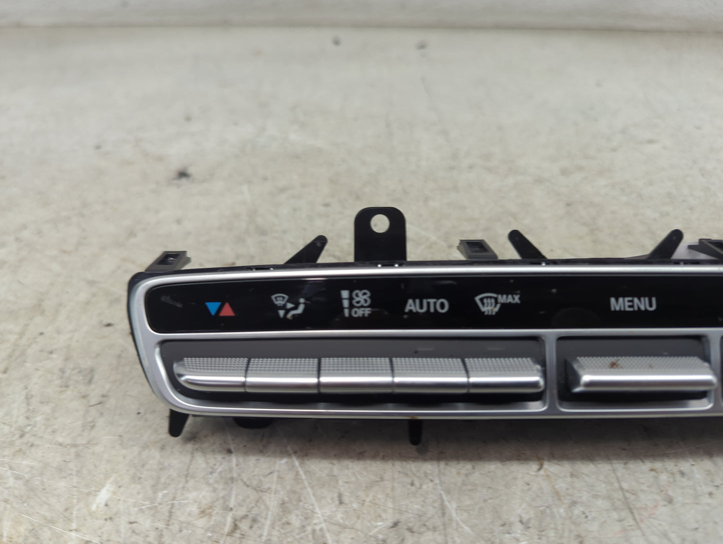 2021 Mercedes Glc Climate Control Module Temperature AC/Heater Replacement P/N:A2059054215 A2C160024010 Fits Fits 2020 2022 