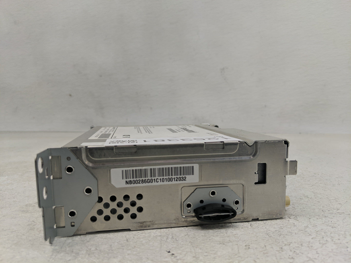 2021 Mini Cooper Radio AM FM Cd Player Receiver Replacement P/N:5A25D37 Fits OEM Used Auto Parts - Oemusedautoparts1.com