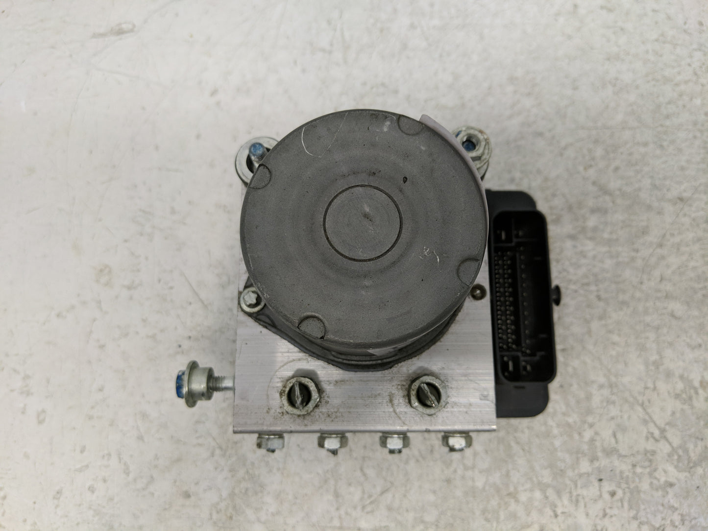 2021 Mitsubishi Mirage ABS Pump Control Module Replacement P/N:4670B494 Fits OEM Used Auto Parts - Oemusedautoparts1.com