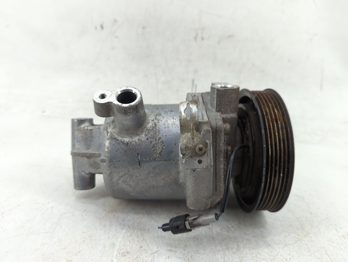 2014-2014 Mitsubishi Mirage Air Conditioning A/c Ac Compressor Oem 1397564 - Oemusedautoparts1.com
