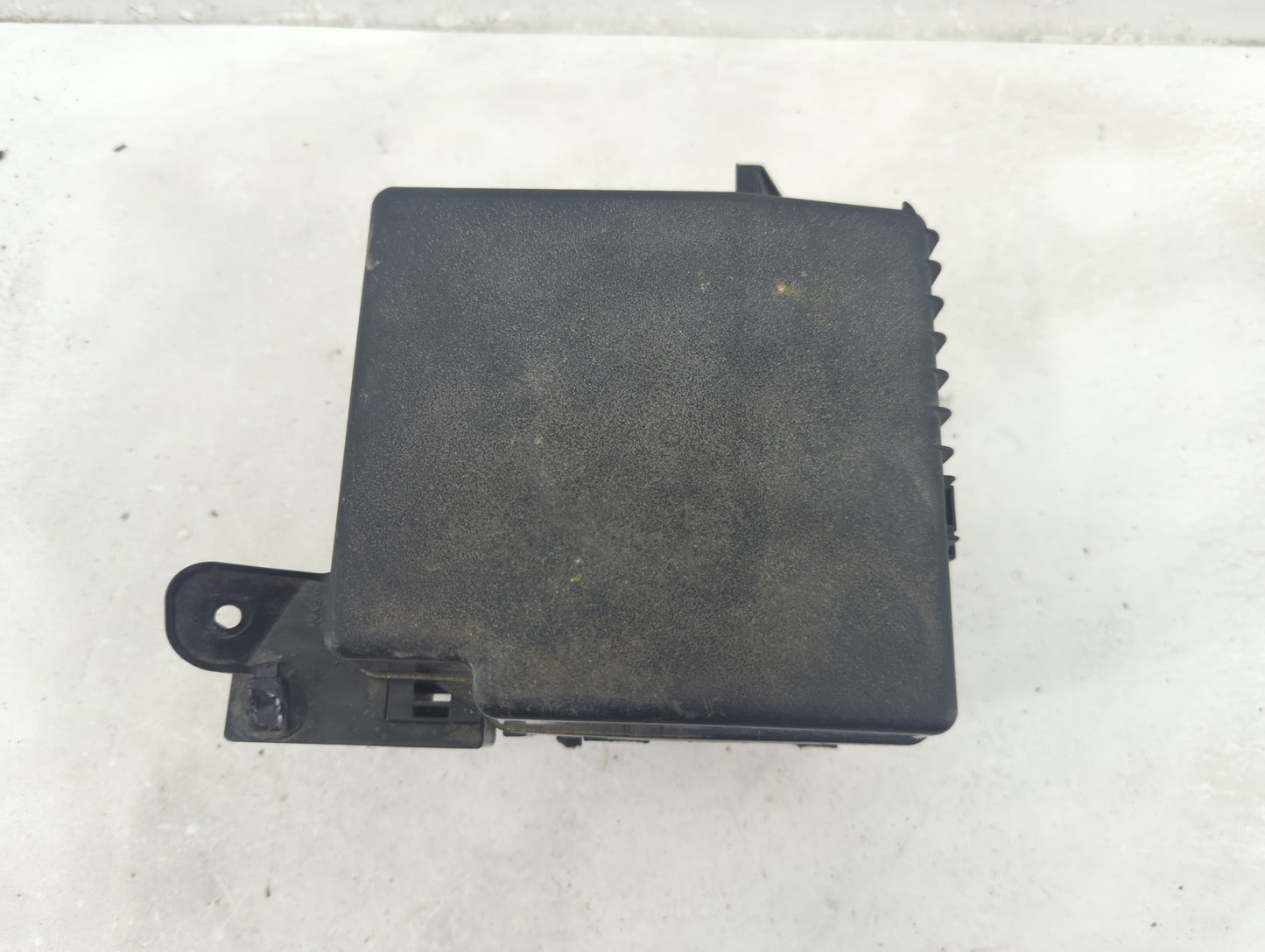 2014 Mitsubishi Mirage Fusebox Fuse Box Panel Relay Module Fits OEM Used Auto Parts - Oemusedautoparts1.com