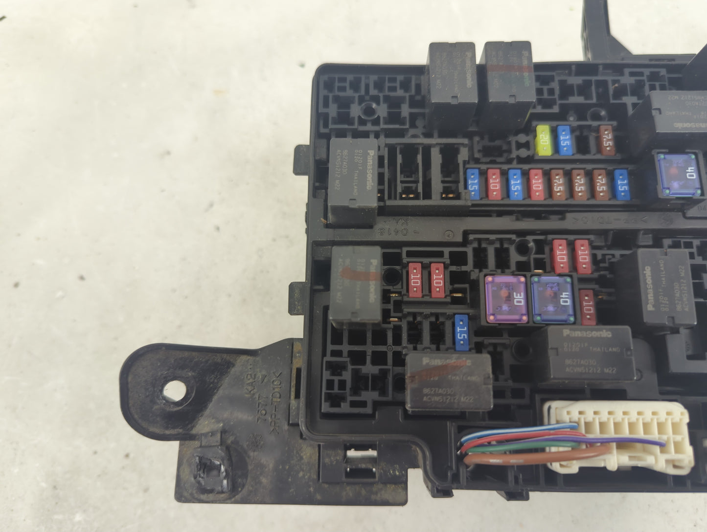 2014 Mitsubishi Mirage Fusebox Fuse Box Panel Relay Module Fits OEM Used Auto Parts - Oemusedautoparts1.com